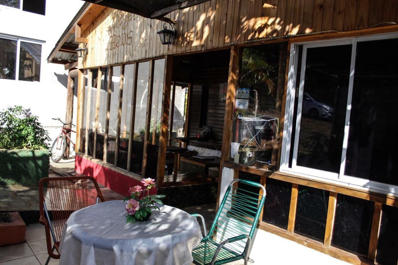 הוסטל פוארטו איגואסו Krieger Haus מראה חיצוני תמונה
